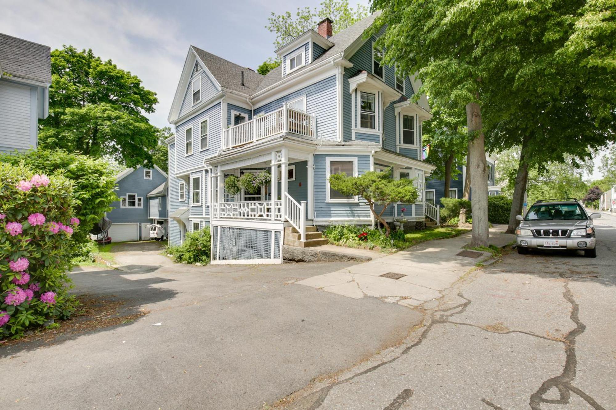 Quaint Beverly Townhome Walk To Beach And Downtown! Kültér fotó
